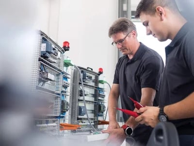 DGUV V3 Prüfung: Sicherheit und gesetzliche Pflicht für Unternehmen