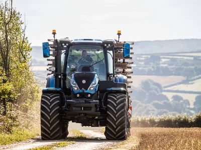 New Holland Traktoren: Kraft, Effizienz und Komfort vereint