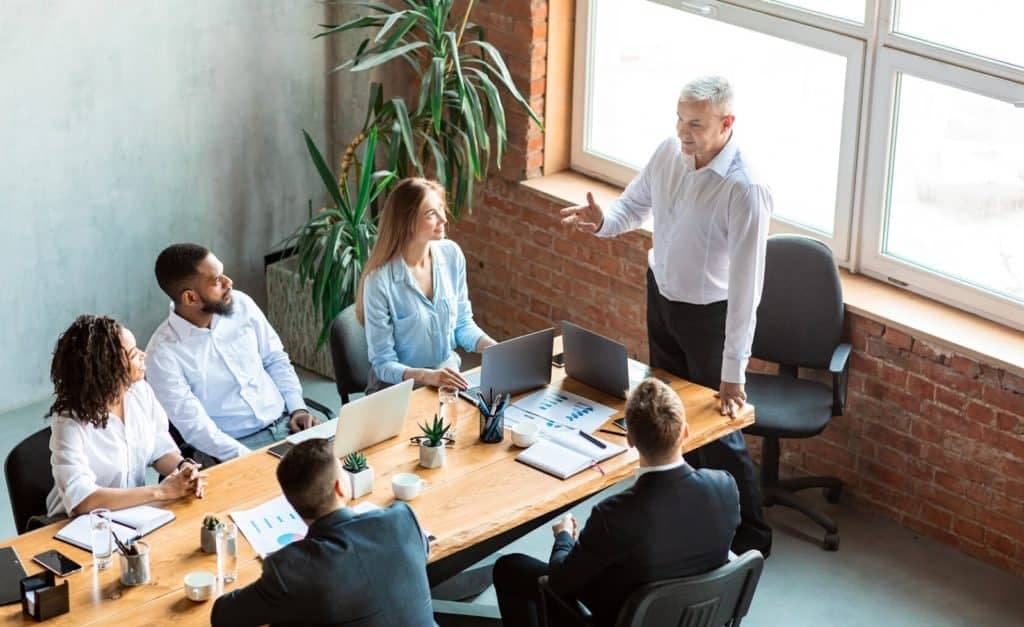 Warum Headhunter über den Lebenslauf hinausblicken