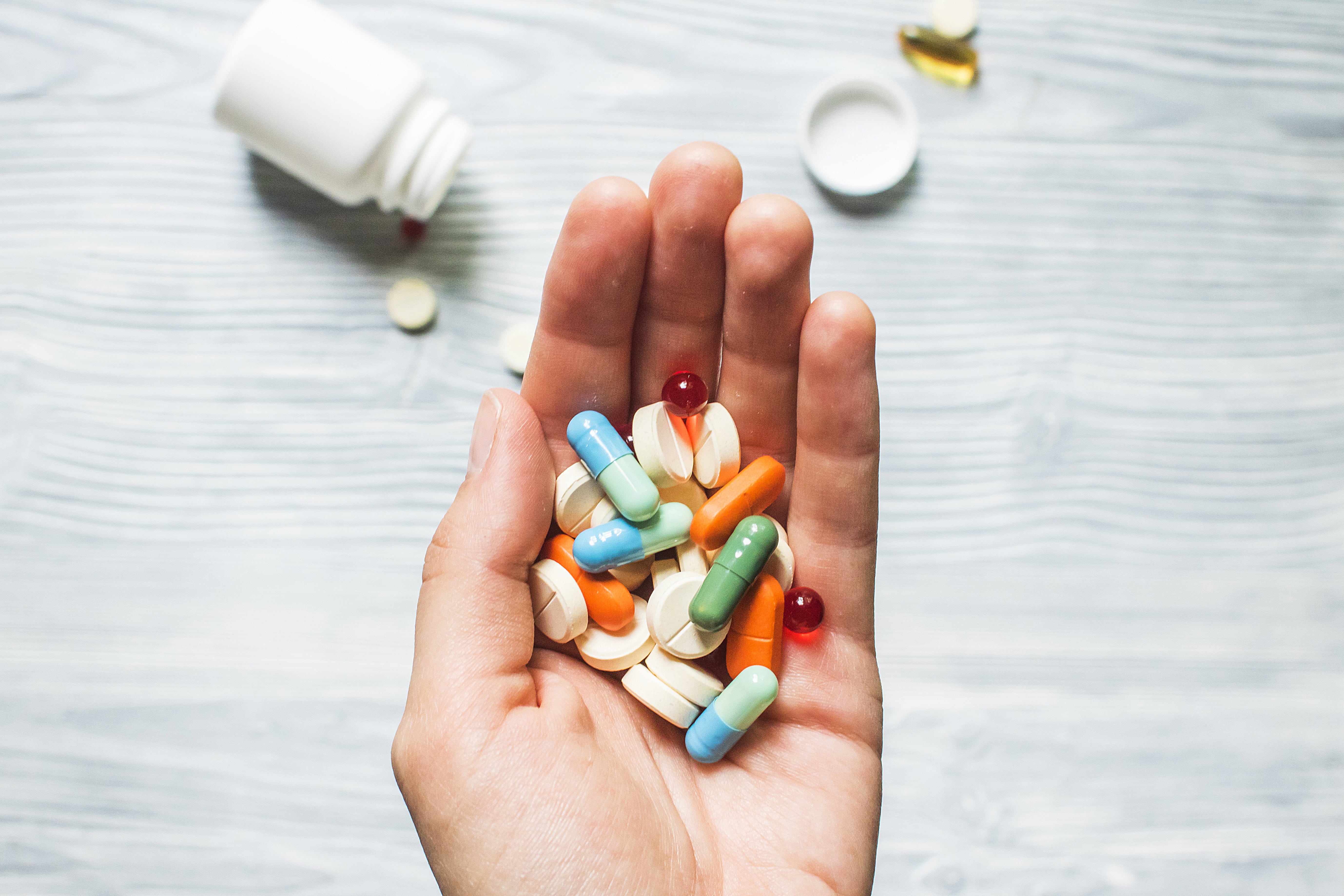 Etizolam kaufen: Unterschiede zu Diazepam, Oxazepam und Flunitrazolam erklärt