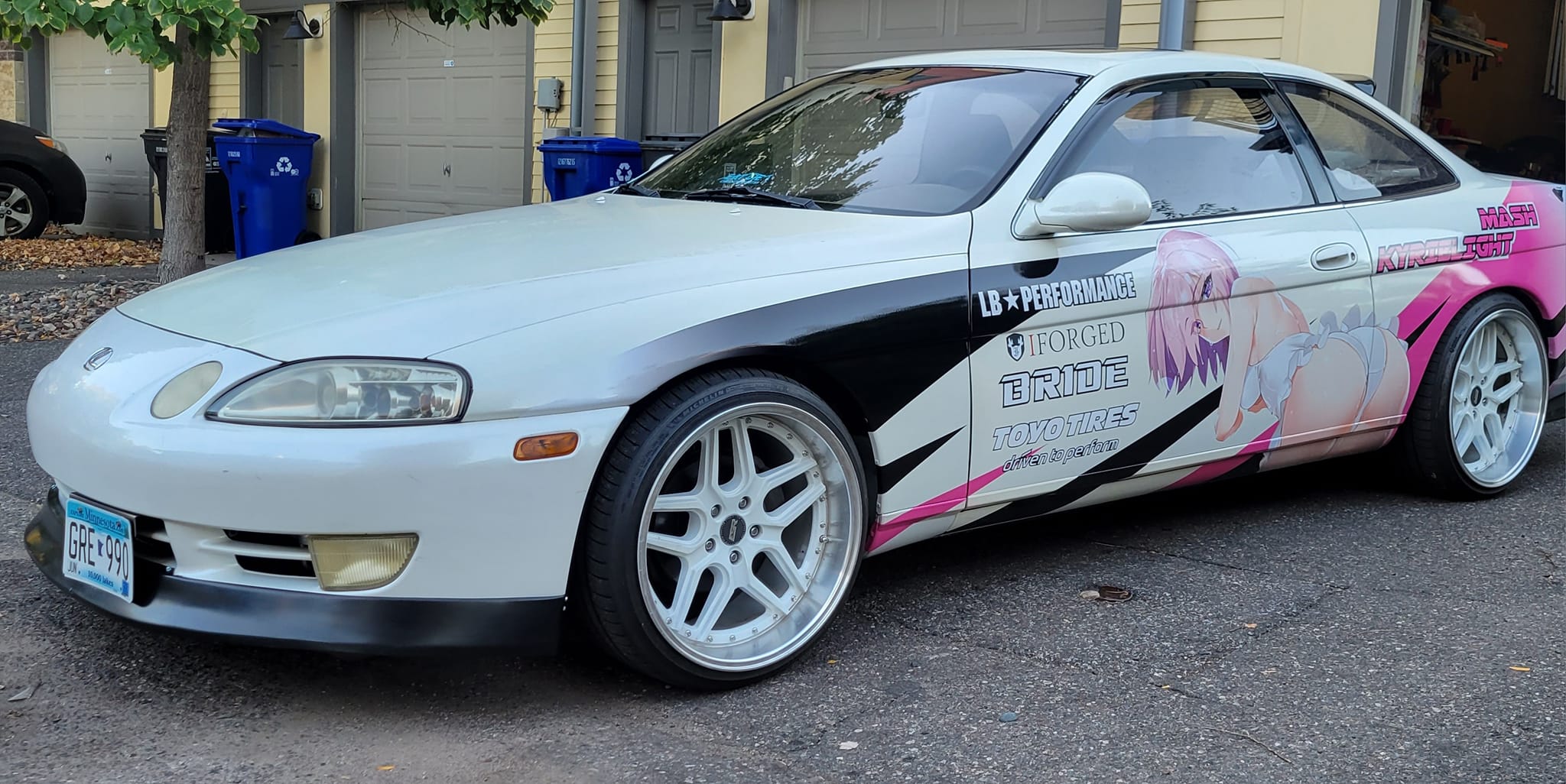 Anime Car Vinyl Wrap für echte Fans – Machen Sie aus Ihrem Auto ein Kunstwerk!